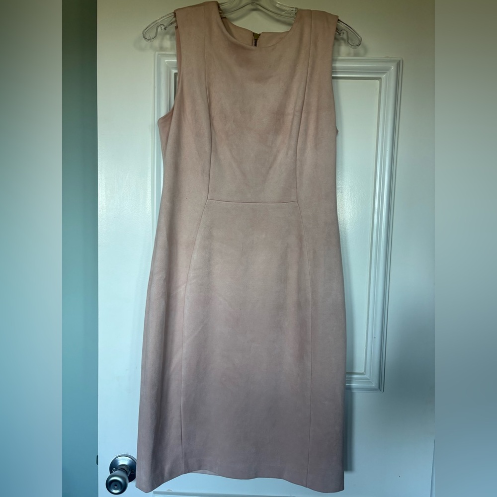 Elegant Pink Sleeveless Dress